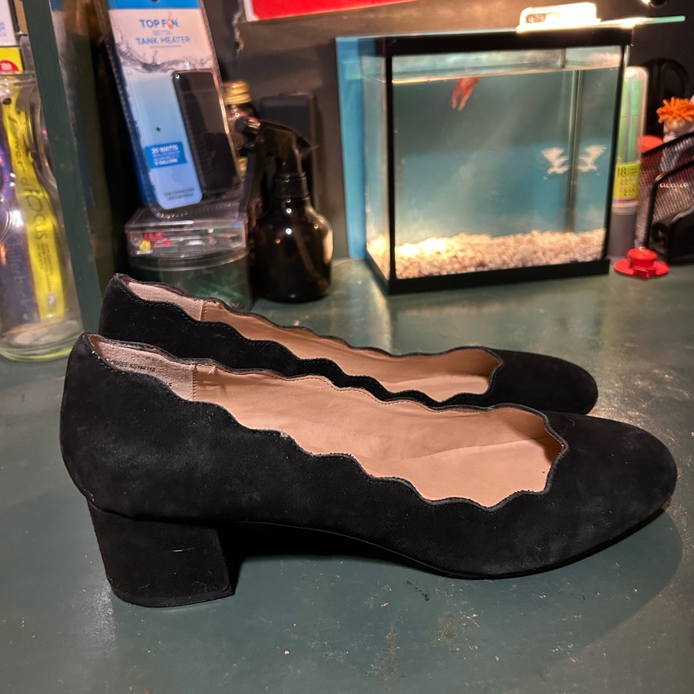 Black Heeled Pumps